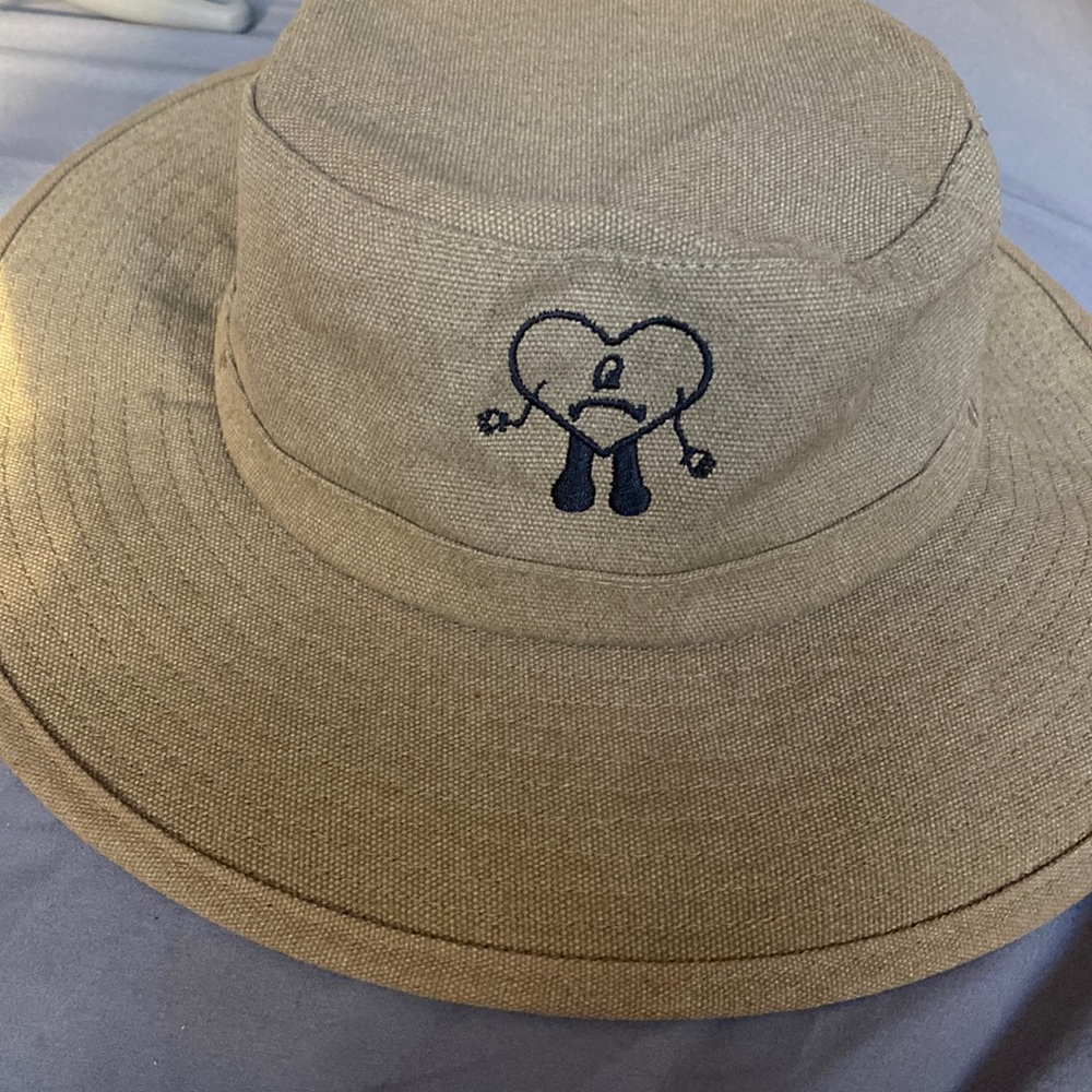 Bad Bunny Hat - sun verano Sin ti. Unisex